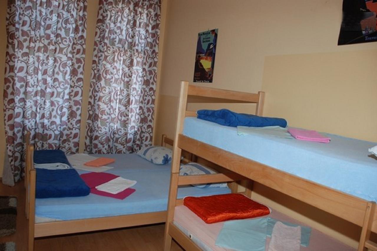 Central Station Hostel Белград Экстерьер фото